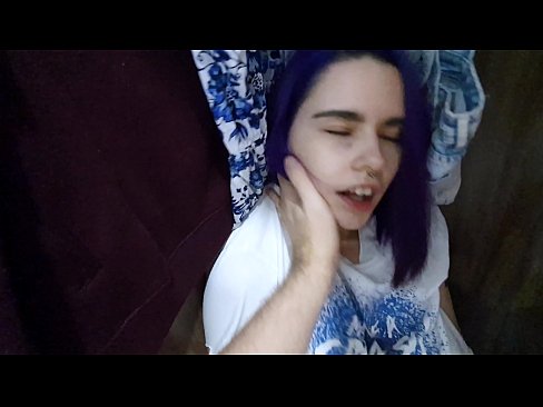 ❤️ Leidsin oma õe kapist ja aitasin tal cumida ❤ Anaal porno at et.hdpornpics.ru ☑